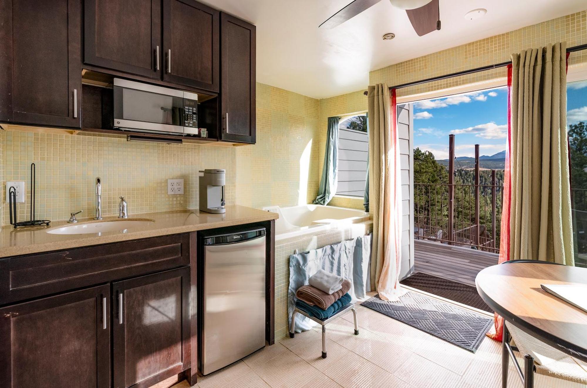 King Suite with Spa Bath